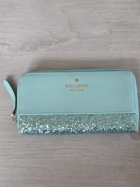 kate spade New York Glitter Zip Wallet